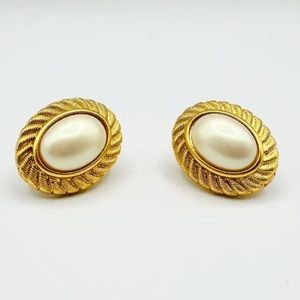 18k Gold Plated Oval Clip on Earrings